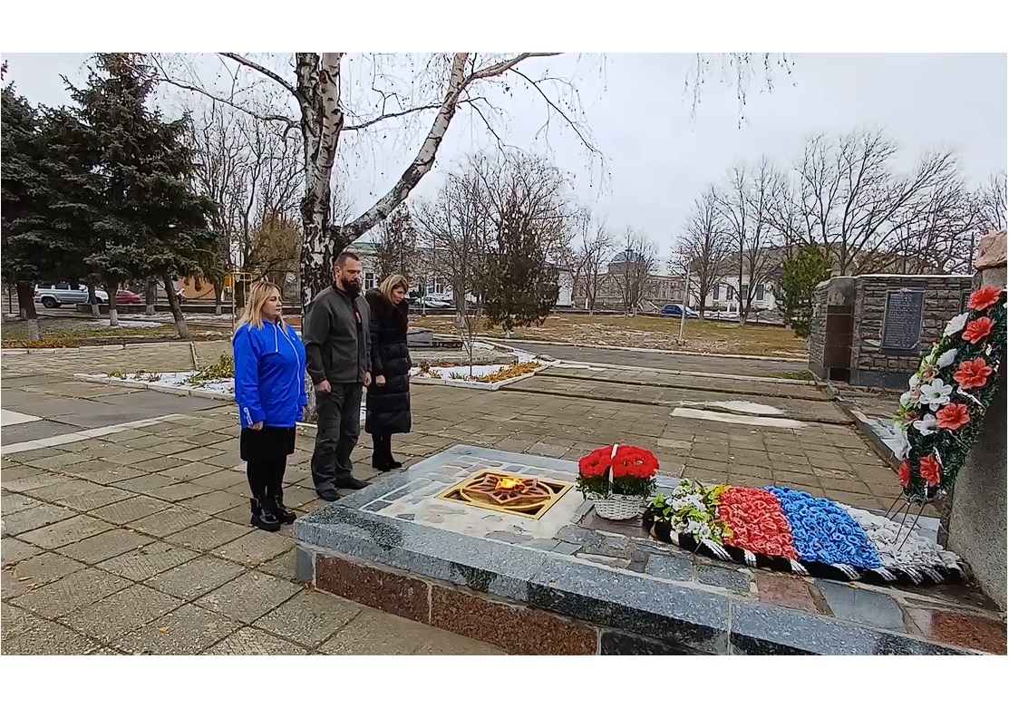 В Бердянском районе почтили память погибших в боях воинов.