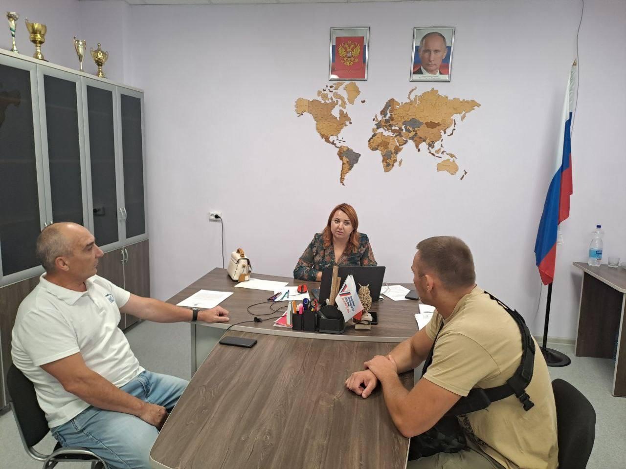 Делегация Чувашии посетила школу в селе Осипенко.