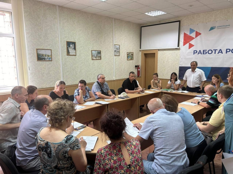 Юго-Западной трудинспекцией проведен семинар для работодателей города Бердянск. Юго-Западной трудинспекцией проведен семинар для работодателей города Бердянск.